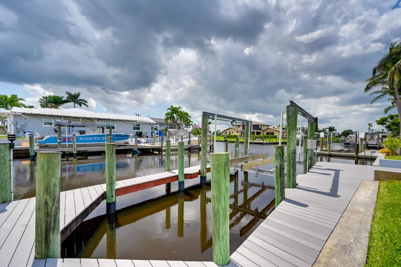 Luxurious Cape Coral Oasis Half Mi To Boat Ramp! Villa Exterior photo